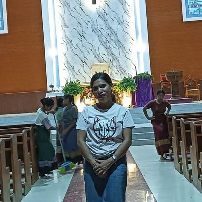 Rosa, 31
