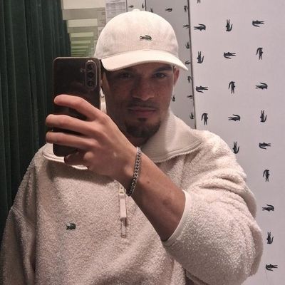 Gabriel, 25