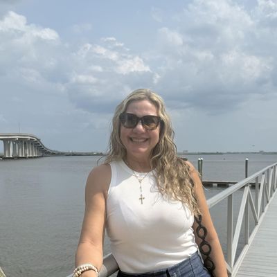 Liliana, 54