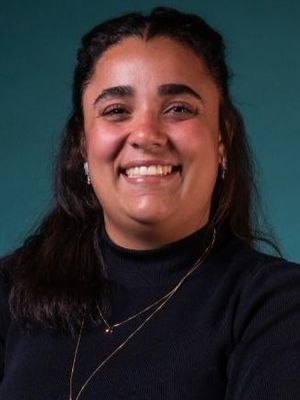 Suyane, 23