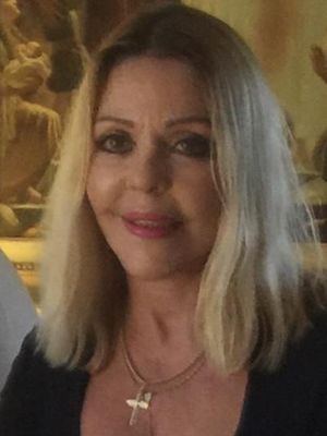 Gladys, 66