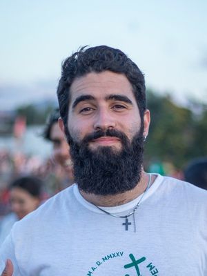 Felix, 24