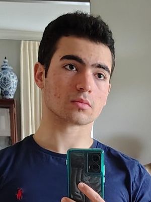 Alex, 22