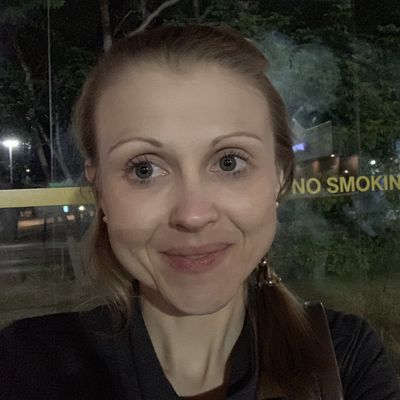Lauren, 43