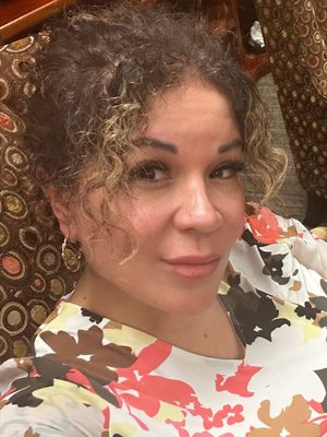 Teresa, 40