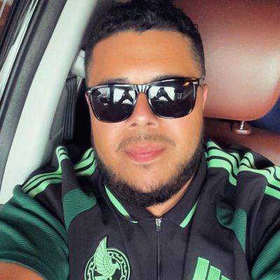 Javi, 40