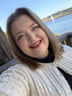 Lauren, 31