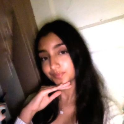 Evelyn, 19