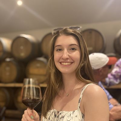 Sydney, 27
