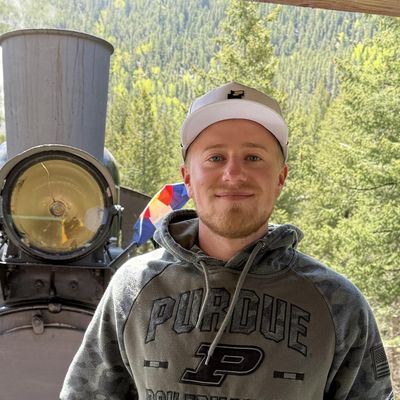 Lucas, 22