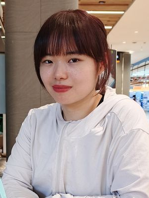 Maria, 25