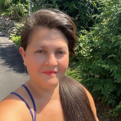 Anne, 53