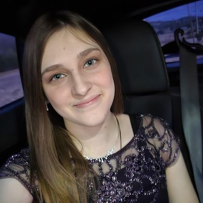 Lily, 20