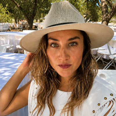 Mariella, 38