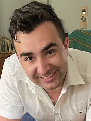 Mark, 28