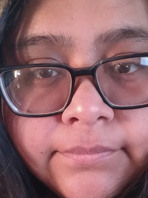 Sandra, 30