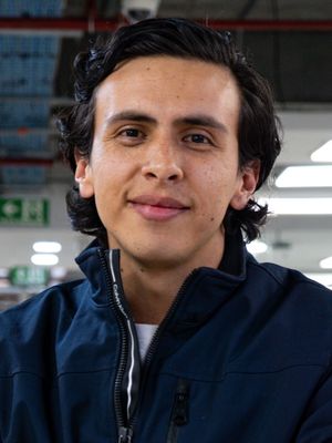 Andres, 29