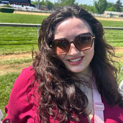 Elizabeth, 30