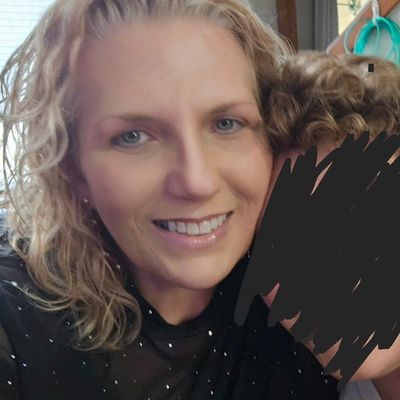 Amy, 48