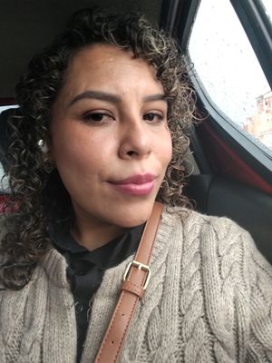 Anabel, 35