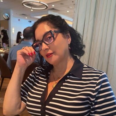 Nancy Yovana, 60