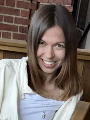 Lena, 37