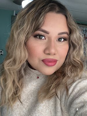 Diana, 24