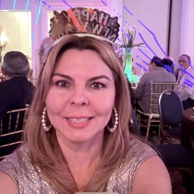 Yusimy, 51
