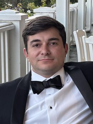 Alex, 29