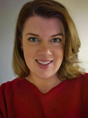 Vanessa, 36