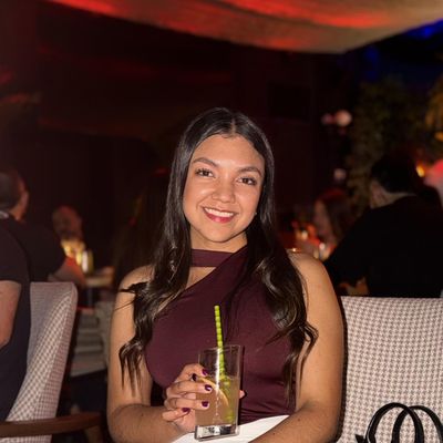Ana, 30