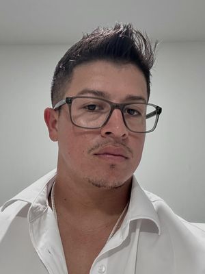 Henry, 33