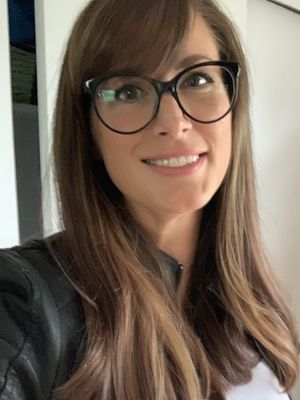 Ashley, 42