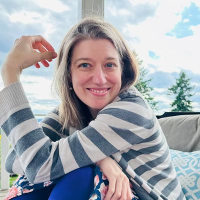 Lacey, 44