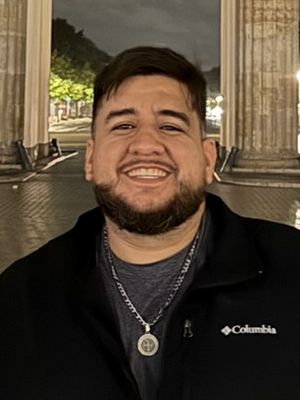 Elias, 31