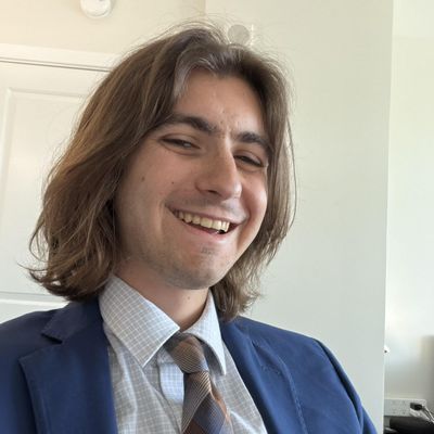Tim, 27