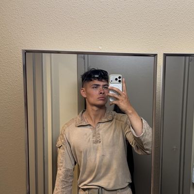 Simon, 20
