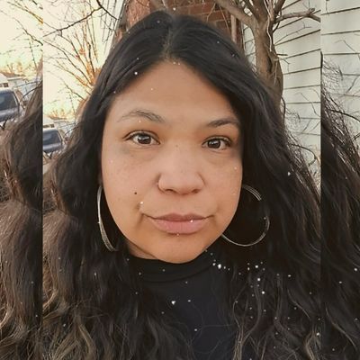 Stephanie, 40