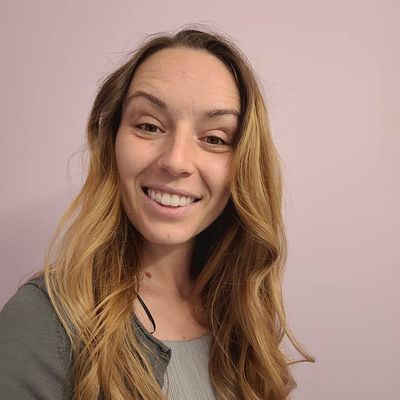 Magdalena, 33