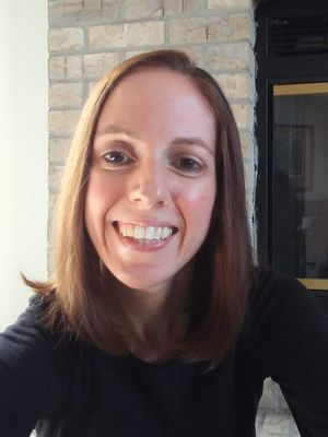 Holly, 40