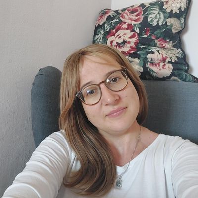 Judith, 32
