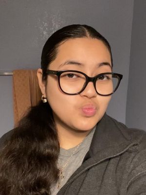 Fatima, 20