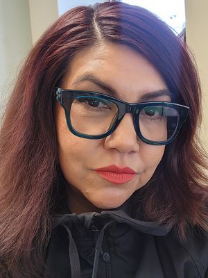 Andrea, 49