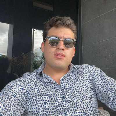 David, 25