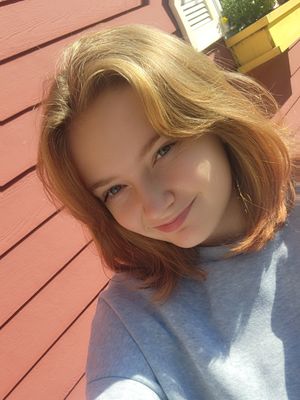 Angela, 18