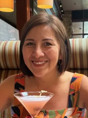 Yamile, 50