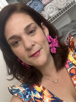 Christina, 46