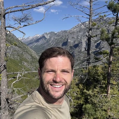 Garrett, 31