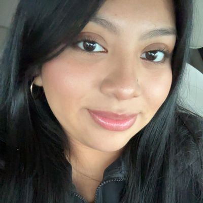 Kaylie, 22