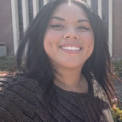 Elizabeth, 44